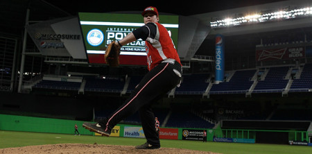 Shilling Dominates On the Mound